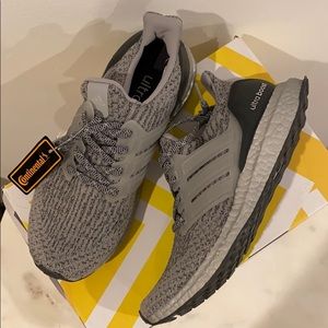 ADIDAS ULTRABOOST